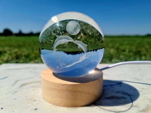 Esfera lampara de cristal 3D con luz led - Imagen 3